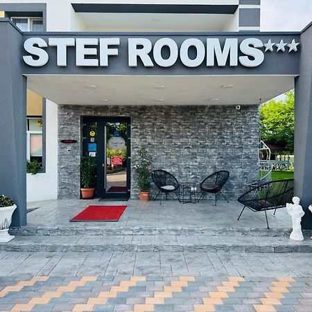 Stef Rooms Tirgu Frumos Buitenkant foto