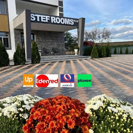 Stef Rooms Tirgu Frumos Buitenkant foto