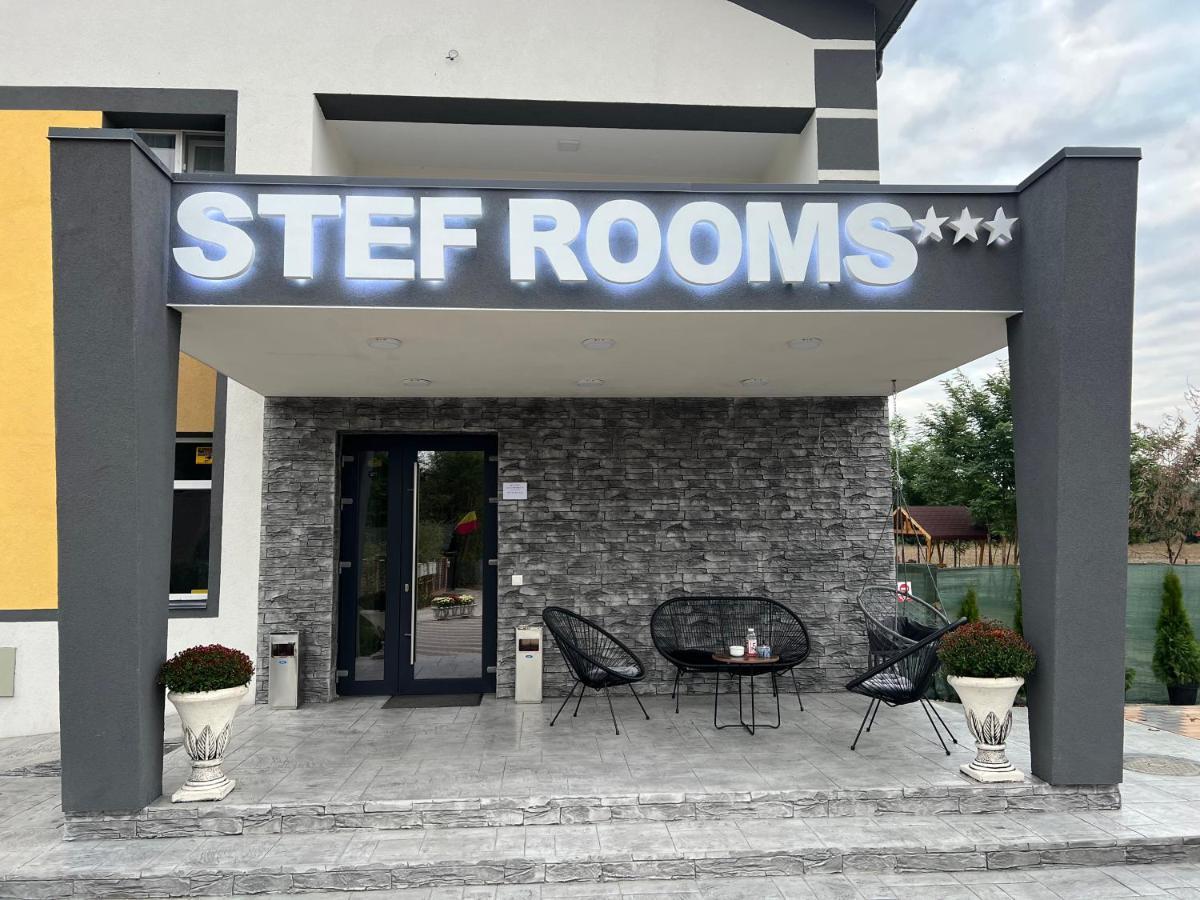 Stef Rooms Tirgu Frumos Buitenkant foto