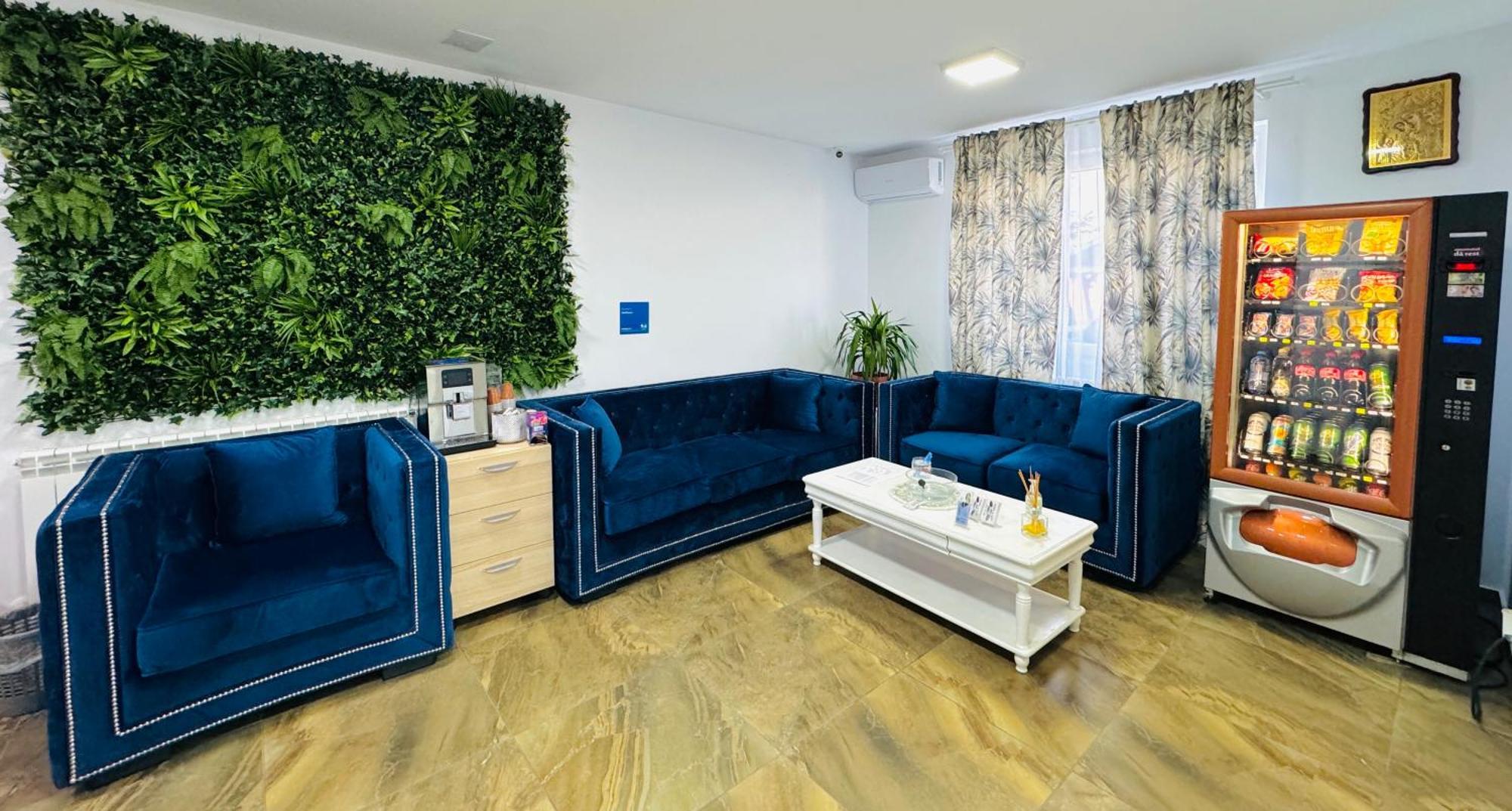 Stef Rooms Tirgu Frumos Buitenkant foto