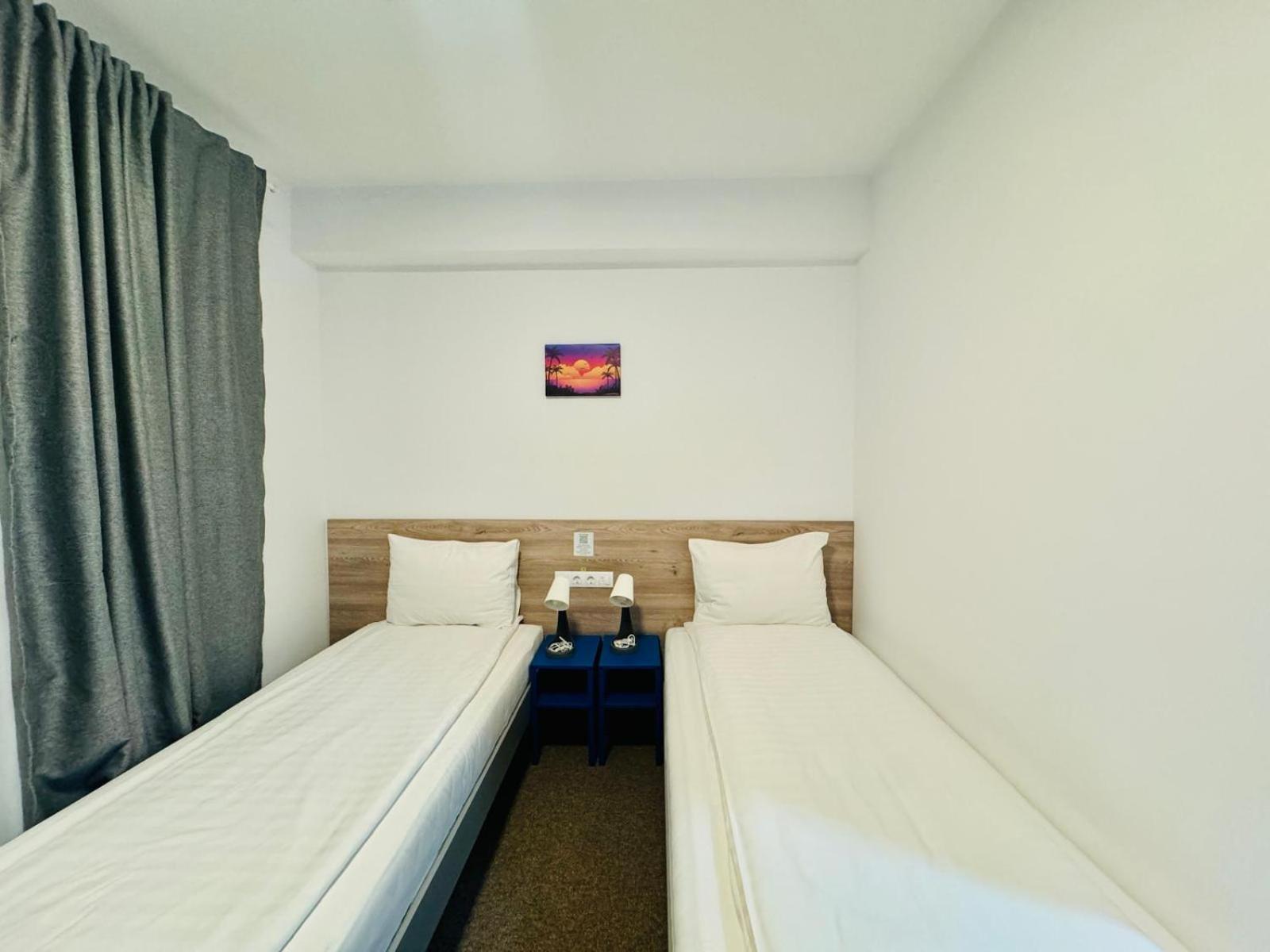 Stef Rooms Tirgu Frumos Buitenkant foto
